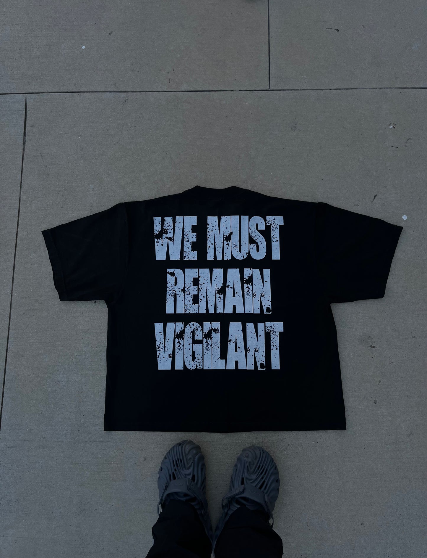 Oversize "Vigilant" T- Shirt